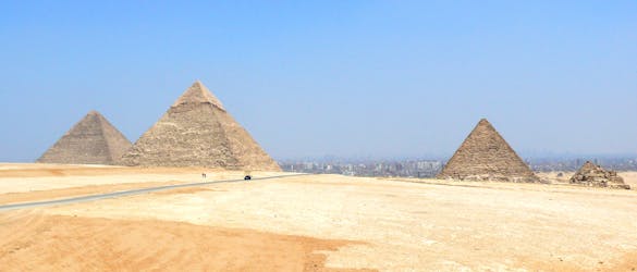 Visite des pyramides de Gizeh, du Sphinx et du musée égyptien au départ d’Alexandrie